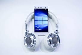 Xiaomi Mi 4 LTE Windows 10 ROM now ...