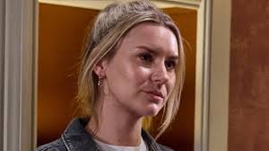 OK I'm confused I thought Dawn Billy and the Kids stayed with Kim and Will?  Why then is Dawn worrying about losing Harriets house! Have I missed a few  chapters?