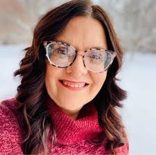 Megan Arlt's Instagram, Twitter & Facebook