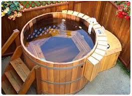 Japanese Style Outdoor Cedar Hot Tubs 1 Cedar Hot Tub Diy Hot Tub Hot Tub Cover