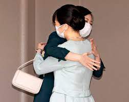 真子公主結婚拜別父母！妹妹佳子突伸手緊擁315字聲明逼哭網友| ETtoday國際新聞| ETtoday新聞雲