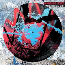 Andrea giudice sweat like penguins sven tasnadi bassline remix. Strada Records