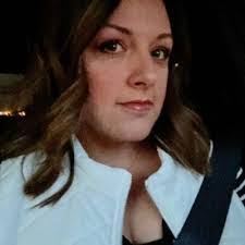 Kerrie Draper's Instagram, Twitter & Facebook