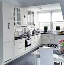 Wohnkonfetti Die Schonsten Einrichtungsideen Auf Einen Blick Kuchen Design Wohnung Kuche Kuche Schwarz