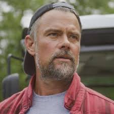 EXCL: 'Rehab Addict' Star Nicole Curtis Reveals Horrors of 'Crackhouse'  Project