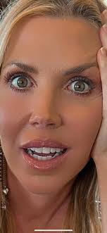 Tamara Scarlett's Instagram, Twitter & Facebook