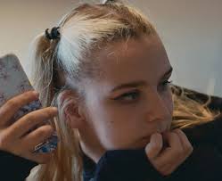 Lauras udfordringer med skole og ungdomsliv ramte tv og det store lærred