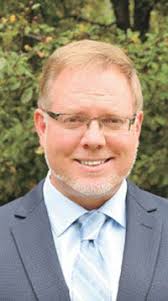 Road manager resigns