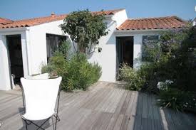 Location Ile De Re Maison De Charme Proche Plage Et Centre Avec Jardin Outdoor Maison Ile De Re Maisons De Charme Et Maison Mediterranee