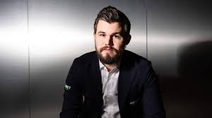He has been the undisputed top rated player since 2011 he also makes an estimated $2 mllion a year from sponsorships & a modelling contract. Magnus Carlsen Will Mit Schach Unternehmen An Die Borse