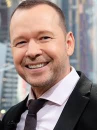 Dreamcatcher izle (2020), dreamcatcher filmini türkçe dublaj ve altyazılı olarak full hd görüntü kalitesinde tek parça olarak izleyin. Donnie Wahlberg Net Worth Wiki Bio Earnings Career Achievement Songs Movies Albums