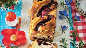 Let stand until creamy, about 10 minutes. Hefekuchen Die Besten Rezepte Brigitte De