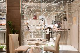 Tavoli, sedie, colore delle mura, quadri, lampade, banconi. Arredamento Per Ristoranti Idee Di Design E Nuove Tendenze Che Incuriosiscono I Clienti