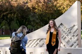 Purdue students take graduation photos around campus