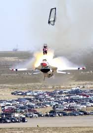 Eject Eject Eject Capt Stricklin Initiated Ejection With His Left Hand At 140ft Of Altitude With A Descent Rate Of A Kampfflugzeuge Militarflugzeug Flugzeug