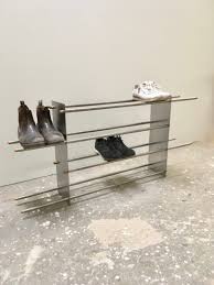 Check out our schuhregal schmal selection for the very. Clean Lines Modernes Schuhablage Aus Edelstahl Bei Tidyboy Modernes Schuhregal Schuhregal Stahl