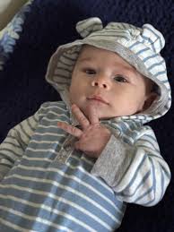 My son's 3 months was yesterday. Milo Scrim T💙. Reppin the 3s alr🖤👺