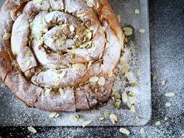Jamie oliver served up a mediterranean style gluten free almond, orange, honey and polenta cake on jamie's quick & easy food. Jamie Oliver S M Hanncha Or The Moroccan Snake