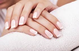A good choice for the base colour of a french manicure. French Nails Selber Machen Nageldesign Blog