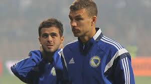 Si le prêt d'alvaro morata était prolongé, comme cela est prévu, la juve compterait alors trois attaquants. Dzeko Pjanic Bosniens Ungleiches Star Duo Sky Sport Austria
