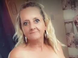 Popular 'powerhouse' barmaid died after ringing her daughter in the middle  of the night struggling to breathe