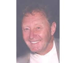 Julie Sipe's Instagram, Twitter & Facebook