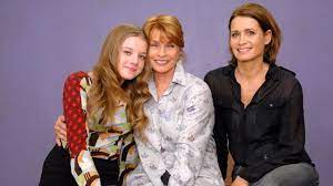 Сента бергер, аня клинг, йелла хаазе и др. Mama Kommt Zdfmediathek
