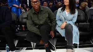 Viewers of his hit tv show could watch controversial comedy skits. Who Is Dave Chappelle S Wife Elaine About Comedian S Wife After Sticks Stones Debuts On Netflix
