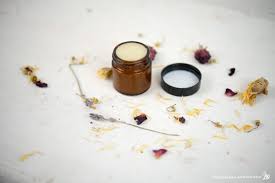 There are plenty of benefits to making an eye serum rather than buying one, with the most obvious benefit being savings. How To Make Solid Olive Primrose Facial Serum Humblebee Me