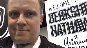 Jon Crunch: It'll Be Odd Not to See 'Warren Buffett Groupies' in Omaha This  Weekend