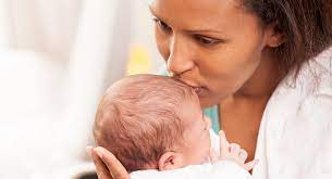 Sieben Grunde Warum Babys Weinen Und Wie Man Sie Beruhigt Babycenter
