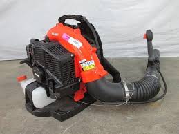 Leaf blowers are a great tool for small and large spaces and assist in speeding cleaning time, especially for large areas. Echo Pb 580t 215 Mph 510 Cfm 58 2cc Gas Backpack Blower With Tube Throttle Wont Start Auction Auction Nation