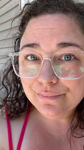 #canvaspainting never gets old with @Michelle Iglesias #paintandsip YouTube  tutorials. Michelle the Painter helps guide us through each step and has  drastically helped my skills over each video. I ...