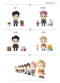 Exo L S Happily Note The Inclusion Of Tao In Exo S Upcoming Paper Toys Of Each Member Paper Toys Toys Paper Dolls