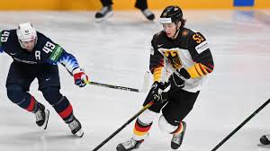 Als auftaktspiel zeigt der sender die partie finnland gegen kanada sowie am abend das spiel zwischen gastgeber slowakei und den usa. Eishockey Wm Halbfinale Finnland Deutschland Live Im Tv Livestream Und Liveticker Eurosport