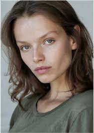 Marie Wedel's Instagram, Twitter & Facebook