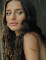 Nancy Yebra's Instagram, Twitter & Facebook