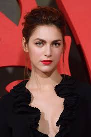 Пин от пользователя Colin Anthony на доске Miriam Leone