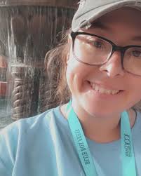 Pretty Little Book Blog (@pretty.little.book.blog) • Instagram photos and  videos