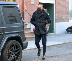 Bradley cooper has been navigating hollywood for the last 20 years. Lenny Kravitz S Dreadlocks Look Pretty Good For A 56 Year Old