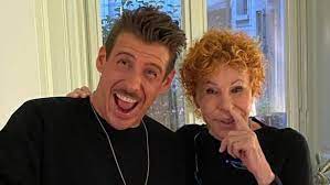 Dal 1925 tradizione e innovazione nell'arte del ricamo. Francesco Gabbani And Ornella Vanoni Announced As Sanremo Guests Escxtra Com