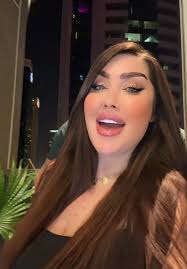 Lebanoni Girl Available in Qatar