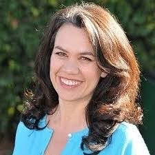 Dawn Lyman's Instagram, Twitter & Facebook