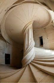 A Spiral Staircase Designed By Leonardo Da Vinci In The Year 1516 Wow The Chateau De Chambord At Chambord Loir Et Cher France Is O Architecture Staircase Design Amazing Architecture