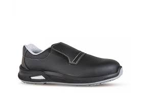 Choisir des chaussures de sécurité adaptées à votre métier est essentiel pour se prémunir des risques liés à votre activité. Chaussure De Securite Cuisine Kosmo S2 Aimont Chaussures Pro