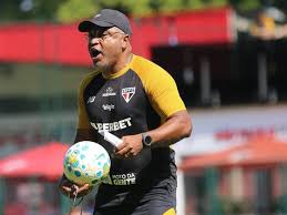 São Paulo injury-hit for Corinthians derby, rivals also depleted