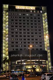 Bu 4 yıldızlı otel balai besar ve zahir devlet camisi yakınındadır. Roti Telur Gedik Beside Grand Alora Hotel Alor Star Kedah Malaysia Jk1291 Johor Kaki Travels For Food