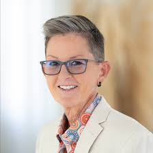 Cynthia Pearson, Real Estate Agent