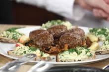 Rehpflanzerl Mit Apfelspalten Waldpilzen Und Ruhreibrot Rezept Mit Video Rezept Apfelspalten Waldpilze Rezepte