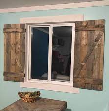Come see how to make your own barn wood shutters from repurposed pallets in this diy tutorial. Farmhouse Shutters Tutorial Diy Project Amanda Seghetti